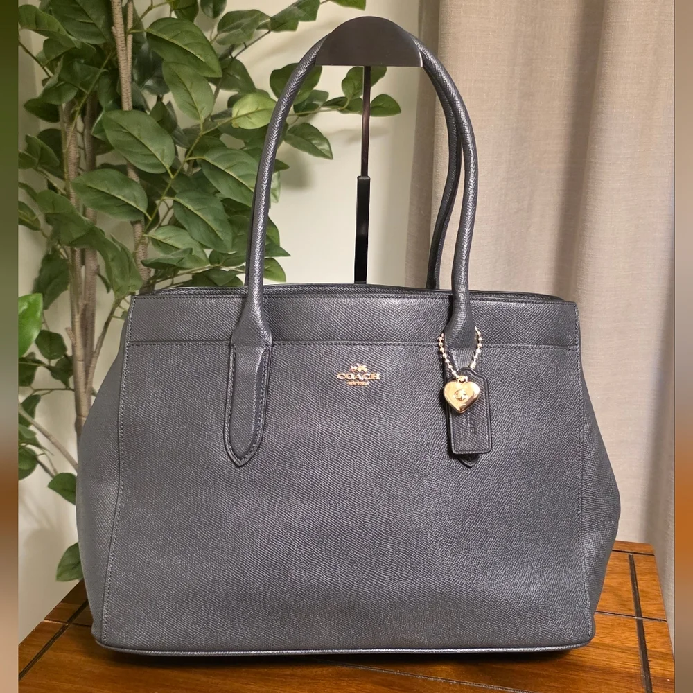 Coach NWT Bailey Carryall in Navy Saffiano Leather